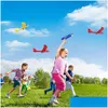Diecast Model Arabalar Köpük Uçak 10m Launcher Catapt Uçak Tabancası Oyuncak Çocuklar Açık Oyun Kabarcığı Atış Sinek Döner Döner Oyuncaklar 220617 DHHG8