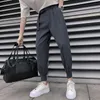 Pantalones de hombres de moda coreana