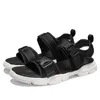 Sandalen Roman de mannelijke schoenen geta sandles homme plage op slip heren mannen sandalias sport strandjurk rubber in gladiator vietnam sandaal s