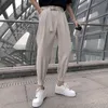 Pantalones de hombres de moda coreana