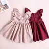 Flickans klänningar 2022 Summer Baby Girls Dress Kids Pleated Backless Bow Dresses Children's Cotton Sleveless Come Korean Style Vestido Clothes W0314