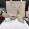 Bombas de casamento de sandálias femininas Glitter Luxury Designer High Sapateiros Sapatos de Cristal Plano de Cristal Bing Sapatos EU35-41