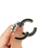 Broche en or cadeau pour femme broche diamant perle mode nouvelles broches romantiques broche bijoux de créateur épingles noires fête de mariage accessoire de couple