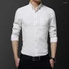 Chemises décontractées pour hommes de haute qualité Oxford à manches longues hommes chemise affaires poche poitrine conception coupe ajustée robe masculine sociale hommes Blouse hauts