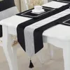 Runner da tavolo Runner da tavolo in velluto argento Semplice Moderen Copritavolo Runner da letto Scarpe Copri armadio Grigio Beige Nero Runner da tavolo decorativo 230322