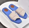 Designer Women Sandals Designer Slipper Slide With Rätt blommor Box Dust Bag Shoes Snake Print Slide Summer Wide Sandal Slipper Storlek 35-42