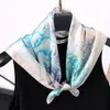 Écharpe de plage Hijab en soie d'été Belle écharpe Multicolore Écharpe pour femme Châle Wrap pour femme Cachemire doux Cadeau de haute qualité pour femme 70 cm * 70 cm