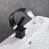 Rubinetto per lavabo Cascata Rubinetto per gru da bagno Miscelatore da cucina caldo freddo Montato su piattaforma Nichel spazzolato cromato ORB finito