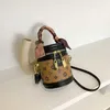 Purces Flower Bucket Bag 2023新しい小さなスカーフウェルスボックスファッションワンショルダークロスボディライブ放送女性バッグ