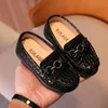 Sneakers Baby Boys Leather Shoes Kids Casual Flats Children Loafers Slipon Metal Buckle Chic Moccasins For Wedding Party 2130 230322