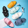 kinderschoenen cartoon slipper sandalen kinderen glijden schuim slippers jongen gril strand sandalen schoen peuter kerstloper zwart witte groene zomerslippers