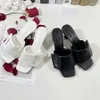 2024 NUOVE pantofole in morbida pelle nappa imbottita scivolo sandali con plateau estivi scarpe slip-on triangolo fibbia in metallo appartamenti da donna designer di lusso tacco alto calzature di fabbrica