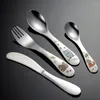 Dinware sets 1/4pcs roestvrijstalen kinderen bestek cartoon patroon snijwerk kindgerei schattige lepel vork set baby flatware voeding