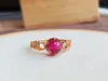 Cluster-Ringe JHY Solid 18K Gold Natur Roter Turmalin 5,9 mm Edelsteine für Frauen Feiner Schmuck präsentiert die Sechs-Wort-Ermahnung