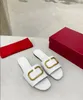 2021 kvinnors Tofflor kvinnor slides toffel Sommar Sexiga Sandaler herr lyx designers äkta läder plattform sandal Lägenheter mode Gamla blomma skor Dam Beach PL01