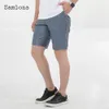 Mäns shorts samlona plus size faxu pu läder röd khaki korta byxor sommar sexig mode stativ pocket homme 230322