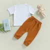 Roupas conjuntos de verão bebê menino 2pcs roupas roupas de manga curta letra de coelho tops tops shamrock calças de vestuário