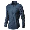 Erkekler rahat gömlek mavi erkek gömlek uzun kollu ince fit olmayan demir gömlek iş sosyal elbise sıradan marka gömlek erkekler için Kore kıyafetleri Camisas 230322