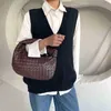 Woven Jodie Handbag Bottegass Designer Bag Moda Estilo Coreano Handmade Mini Bolsa De Tamanho Médio Embreagem Pu Couro Sintético Venetass Dumpling Bags