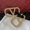 Designer Donna Stud Lusso Placcatura in oro 18 carati a forma di cuore Strass di cristallo Oro V Lettera Gioielli in argento Classico Senza scatola