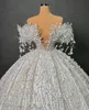 Robes de mariée de bal de bal de luxe Sans manches V cou de cou sur les paillettes d'épaule Appliques Ruffles Perles Robes de mariée Robe formelle plus taille