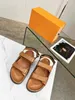 Designertofflor Dam Sandal PASEO COMFORT Flat Slides Lyx Casual Skor Plattform Sko Spänne Läder Loafer Denim Blå