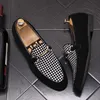 Projektant mody buty ślubne dla mężczyzn Rhinestone Flat Man Sukienka