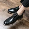 Dress Shoes Plus Size Wood Heel Luxe schoen Men Office Brits pak Buckle Riem manager Oxford Vintage