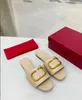 2021 kvinnors Tofflor kvinnor slides toffel Sommar Sexiga Sandaler herr lyx designers äkta läder plattform sandal Lägenheter mode Gamla blomma skor Dam Beach PL01