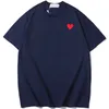 CDG Fashion Mens Play T Shirt Designer Red Heart Commes Women Shirts Des Badge Garcons High Quanlity Tshirts Cotton Embroidery Love Short Sleeved Top Hcx1