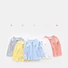 Tshirts Summer 28 9 10 lat dziecięce ubranie Solid kolorowy miękki bawełniany długie rękawowe pullover podstawowy koszulka dla dzieci chłopców 230322