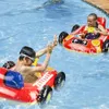 US Stock Pool Float voor kinderauto -vorm opblaasbare zitboot met spuitwaterpistoolrit op vlot speelgoed voor babykinderen Summer Beach Pool Party BBKNISCQOQ