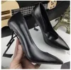 Femmes Robe Chaussures Talons Hauts Femmes Designer Véritable Pompes En Cuir Dame Sandales De Mariage Noir Doré Or 10 cm Talon Avec boîte