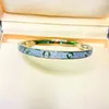 Bracelets de charme Ruiyi Mode Luxe Diamant Hommes et Femmes Haute Qualité 2023 Bracelet