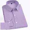Mäns casual skjortor skjortor randiga mens långärmad avslappnad affärsglasig rutig standard-passning koreansk stil singel patch pock pocket streetwear 230322