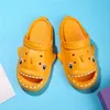 kinderschoenen cartoon slipper sandalen kinderen glijden schuim slippers jongen gril strand sandalen schoen peuter kerstloper zwart witte groene zomerslippers