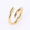 Drie Stenen Heren Ring Wit Goud Designer Nail Ring Luxe Sieraden Midi Belofte Ringen Voor Vrouwen Paar Bijpassende Titanium staal Legering Mode Accessoires