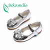 Zapatillas de deporte de verano para mujer, sandalias de cuero para niña, zapatos de princesa dulce para niña, baile para bebé, niñas pequeñas, calidad superior 230322