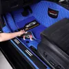 Aangepaste fit kunstmatige lederen auto vloermatten voor de meeste automodellen volledige tapijtset met merk logo interieur accessoires bescherming kussen