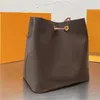 Mochila para mujer Bolsos de bolso clásicos Bolso bandolera de lujo Flor vieja Bolso de cubo con cordón Bolsos de hombro vintage Monedero con letras 230812