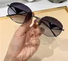 Gold Metal Black Lens Round Solglasögon för kvinnor Män 60y Glasögon Designers Solglasögon Sonnenbrille Sun Glasses Shades UV400 Egyar Wth Box