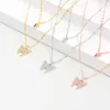 NOVO Flash Diamond Butterfly Double Camada Colar Feminino Ins Insc Chain Chain Chain Red Sweater Chain Simples Student Pingente