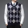 Men's Vests Autum Fashion Designer Brand Argyle Pullover Diamond Sweater V Neck Knit Vest Men 6% Wool Sleeveless Casual Men Clothing 230322