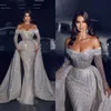 Sparśne suknie ślubne 2023 Długie rękawy Bateau Off Rame Carzy Aplikacje 3D Lace Formal Sukies
