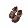 Sandały Cowhide Girls Sandals Retro Oil Wax Kolor Wax Oryginalny skórzany plażowy buty dla dzieci Garden Summer Children's 5T 230322