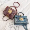 Umhängetaschen Shiner Bag Damen Pailletten 2023 Neue koreanische Version Vielseitig Eine Schulter Cross Body Mode Hand 230323