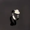 최고 품질 사치스러운 간단한 심장 사랑 반지 3 색 스테인레스 스틸 커플 반지 패션 여성 디자이너 쥬얼리 레이디 파티 선물