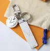 Luxury KeyChains Designer Keychain Letters Designer Läder Keychain Kvinnor smycken Keyring Väskor Pendant Car Key