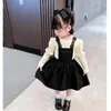 Ensembles de vêtements enfant en bas âge enfants filles automne mignon doux vêtements costume 2023 couleur unie Base chemise sangle robe deux pièces 2 à 7 ans tenues