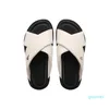 Designer feminino Slippers Cross Slippers São de verão Sandals Casual Sandals 2023